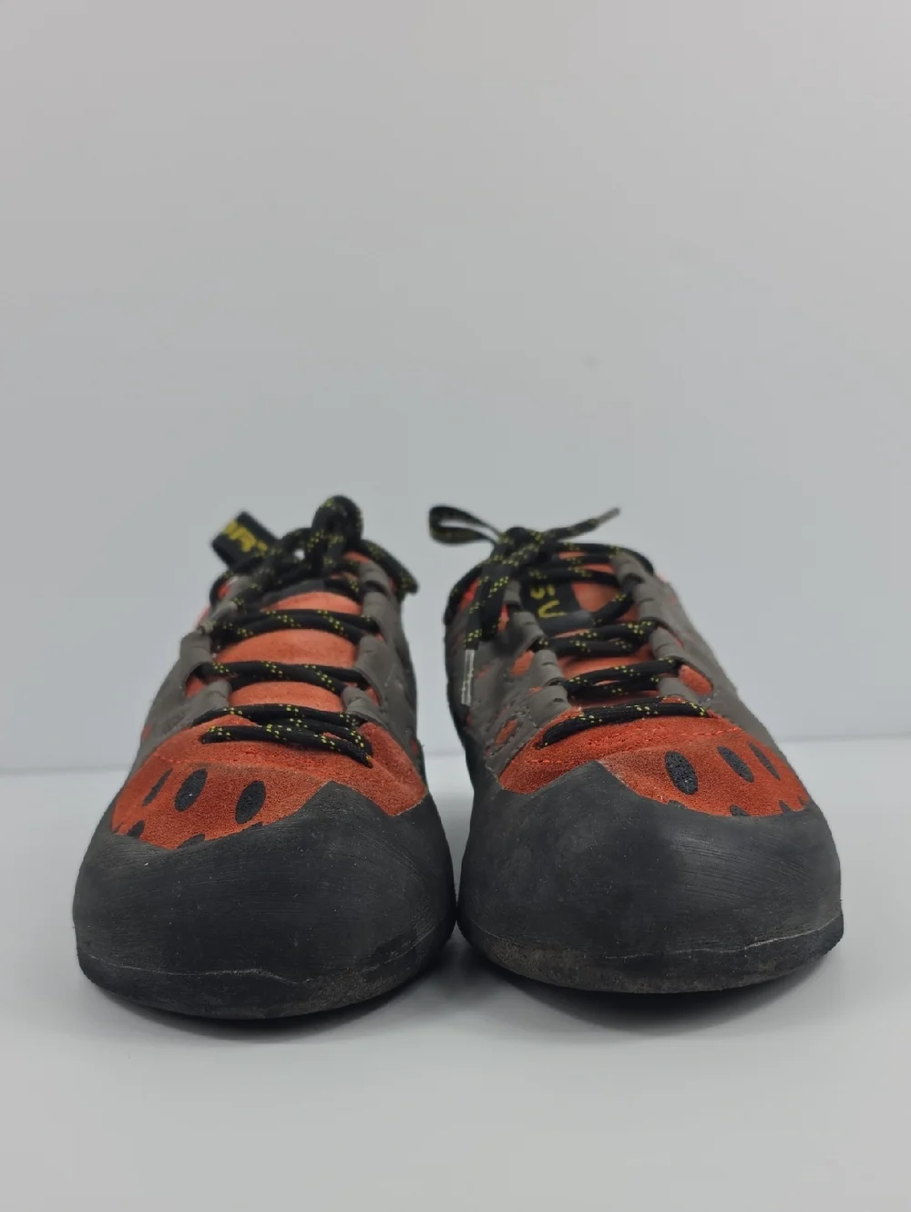 La Sportiva Tarantulace Orange Men's Climbing Shoes Size 9.5